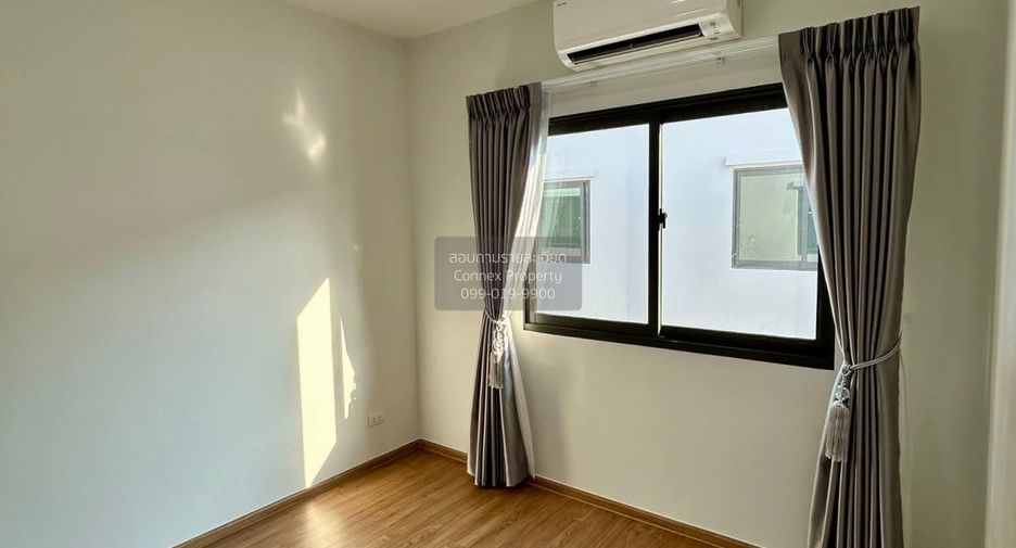 For rent 3 bedrooms townhouse in Bang Phli, Samut Prakan