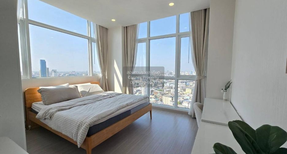For rent 2 bedrooms condo in Bang Rak, Bangkok