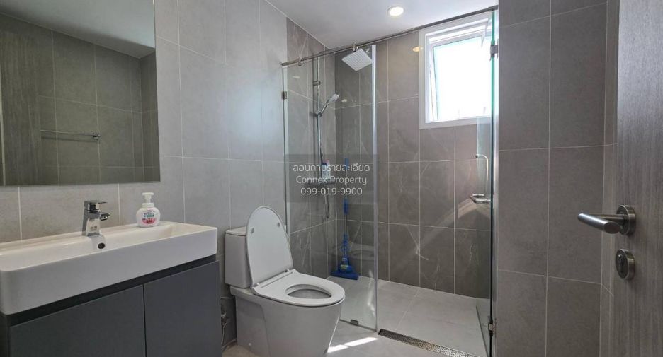 For rent 2 bedrooms condo in Bang Rak, Bangkok