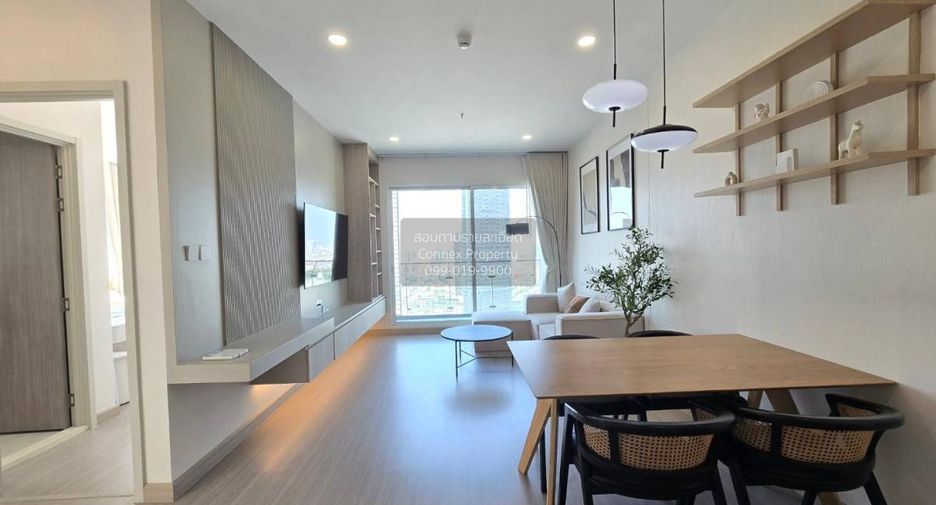 For rent 2 bedrooms condo in Bang Rak, Bangkok