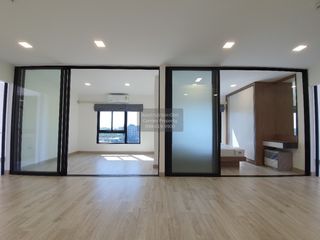 For rent 2 bedrooms condo in Bang Kapi, Bangkok