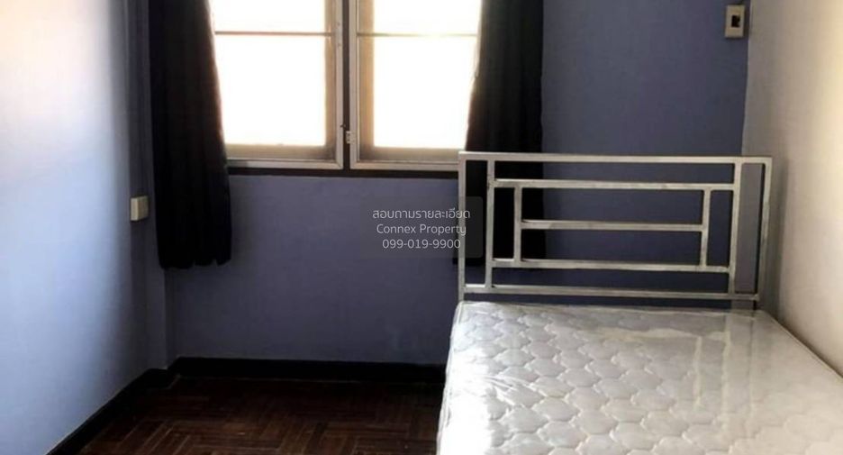 For rent 5 bedrooms townhouse in Chatuchak, Bangkok