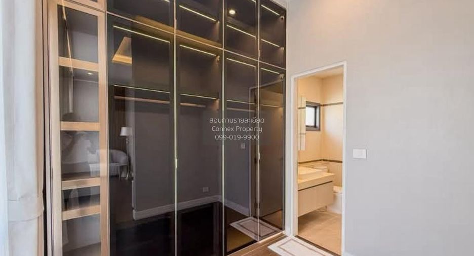 For rent 4 bedrooms house in Bang Kapi, Bangkok