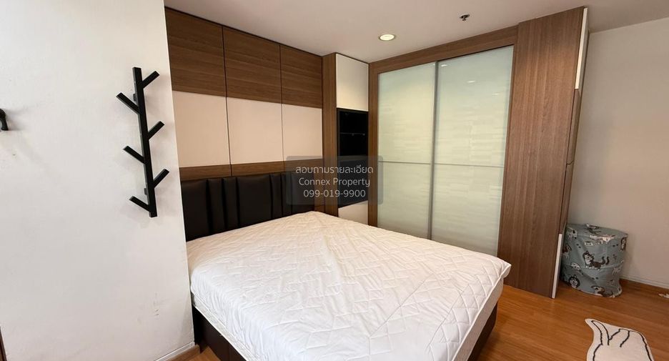 For rent 2 bedrooms condo in Pathum Wan, Bangkok