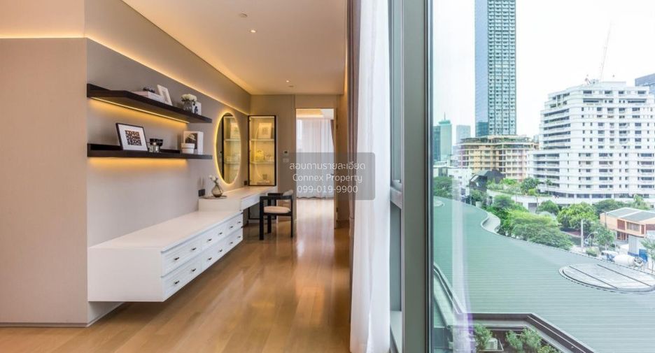 For rent 2 bedrooms condo in Pathum Wan, Bangkok