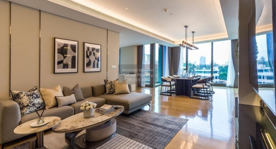 For rent 2 bedrooms condo in Pathum Wan, Bangkok