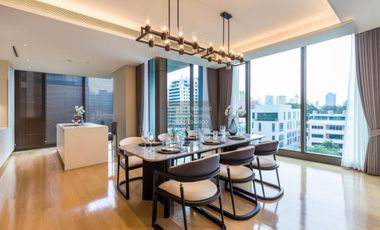 For rent 2 bedrooms condo in Pathum Wan, Bangkok