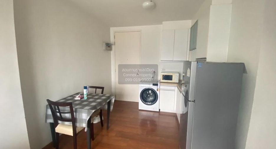 For rent 2 bedrooms condo in Thon Buri, Bangkok