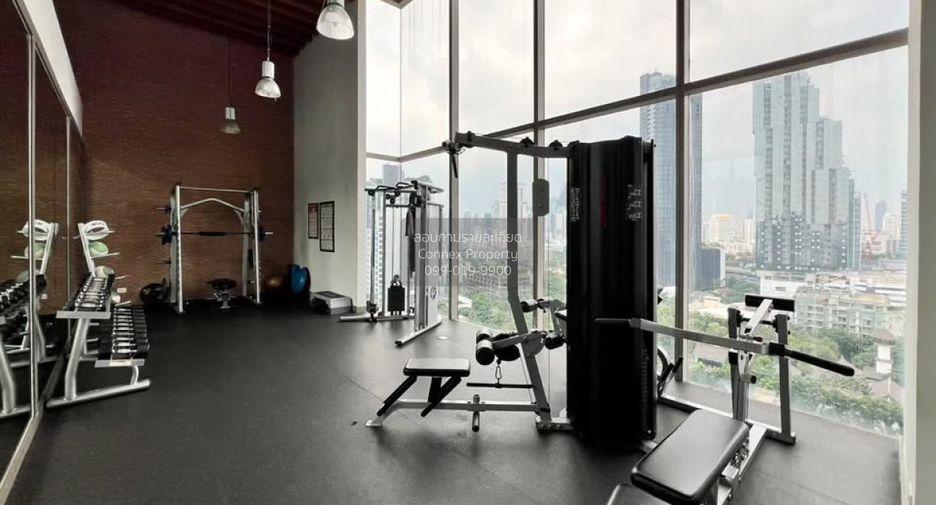 For rent 1 bed condo in Khlong Toei, Bangkok