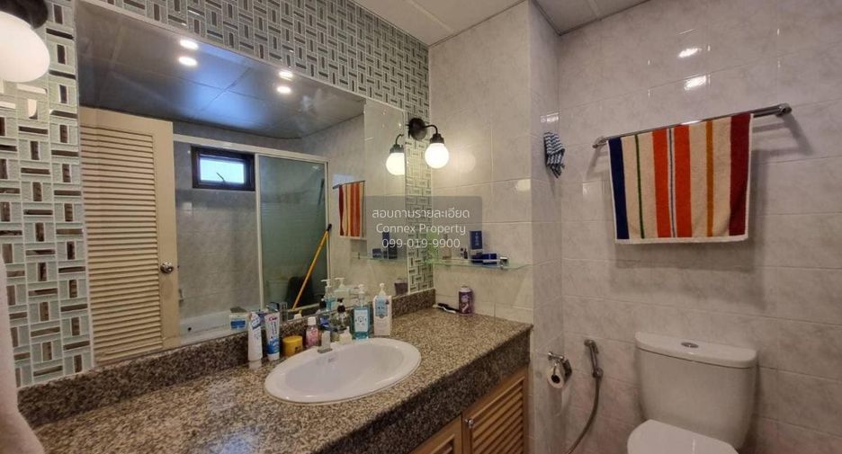 For rent 2 ベッドルーム condo in Watthana, Bangkok