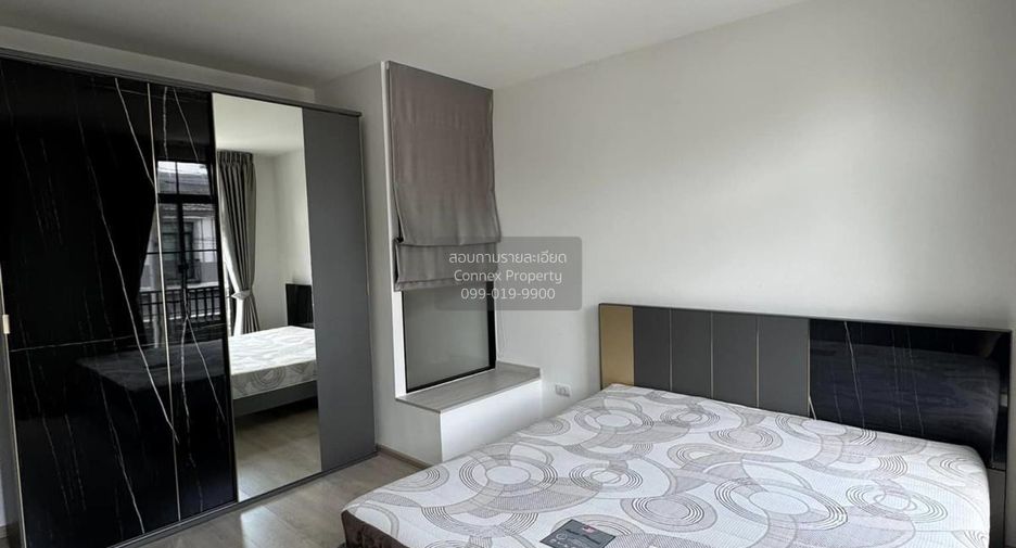 For rent 3 bedrooms townhouse in Bang Phli, Samut Prakan