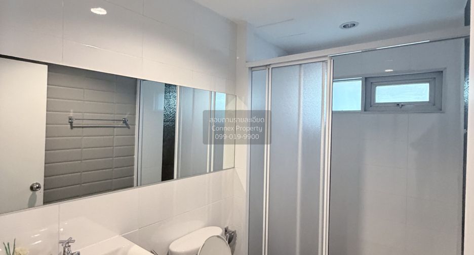 Condo en alquiler de 2 habitaciones en Khlong Toei, Bangkok