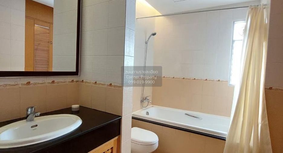 For rent 2 bedrooms apartment in Sathon, Bangkok