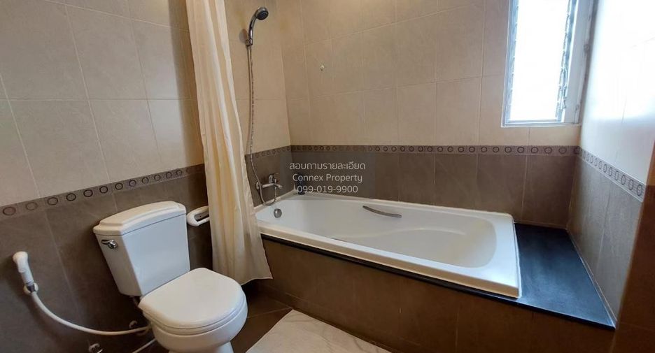 For rent 2 bedrooms apartment in Sathon, Bangkok