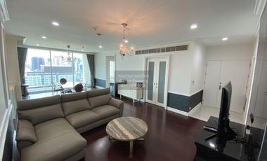 For rent 2 bedrooms condo in Pathum Wan, Bangkok