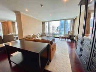 For rent 4 bedrooms condo in Pathum Wan, Bangkok