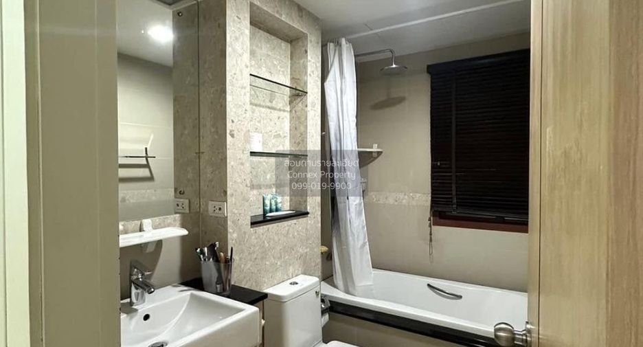 For rent 2 bedrooms condo in Khlong Toei, Bangkok