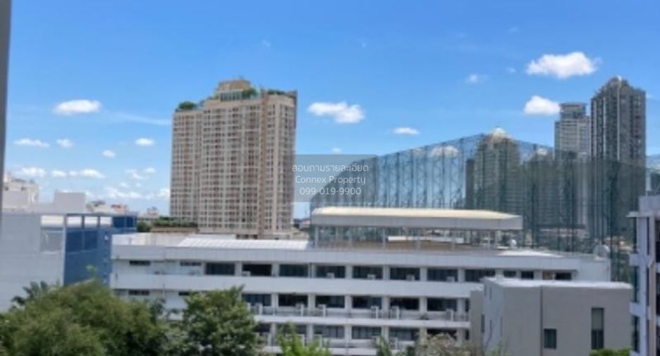 Condo en alquiler de 1 habitaciones en Khlong Toei, Bangkok