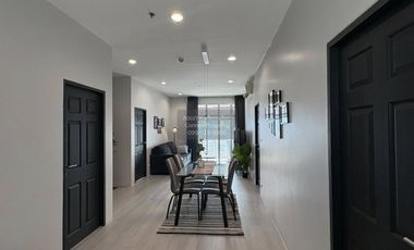 For rent 3 bedrooms condo in Ratchathewi, Bangkok