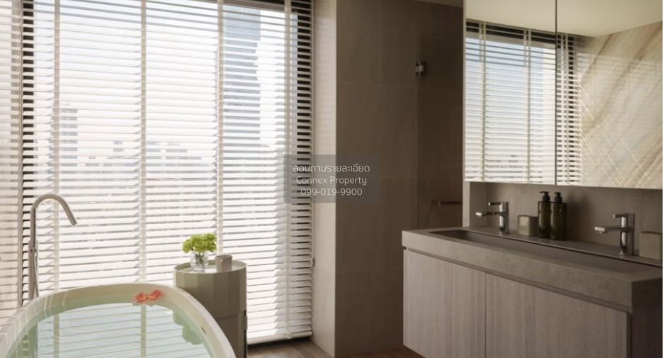 For rent 2 bedrooms condo in Sathon, Bangkok
