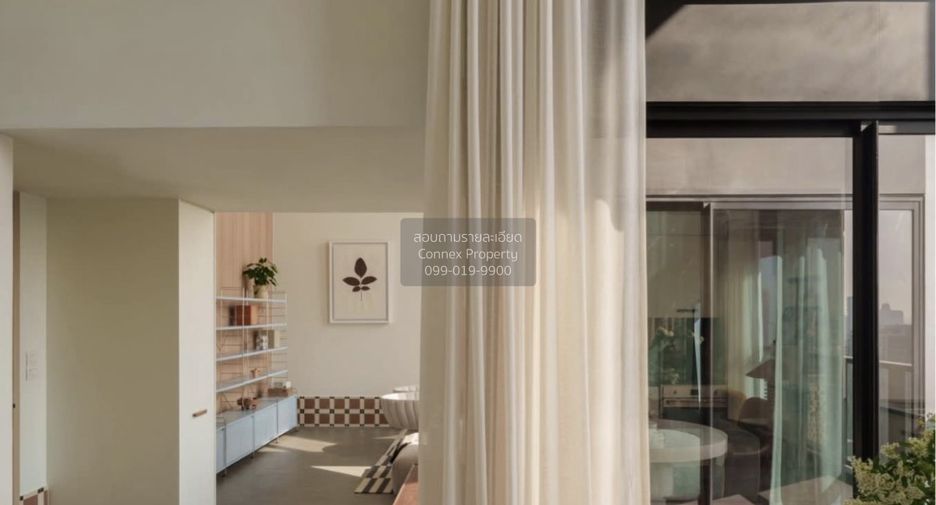 For rent 2 bedrooms condo in Sathon, Bangkok