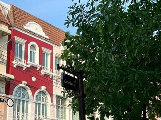 For sale 3 bedrooms townhouse in Prawet, Bangkok