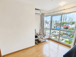 For sale 2 bedrooms condo in Phaya Thai, Bangkok