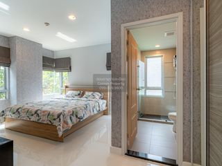 For rent 2 bedrooms condo in Khan Na Yao, Bangkok