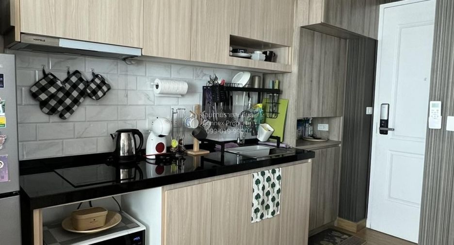 À louer 2 chambres condo à Phra Khanong, Bangkok