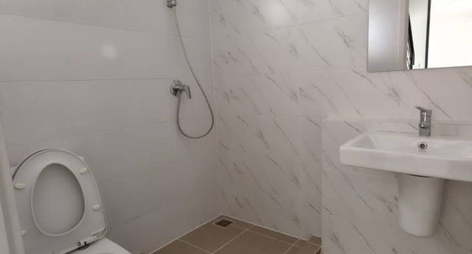 For sale and for rent 4 bedrooms house in Bang Phli, Samut Prakan