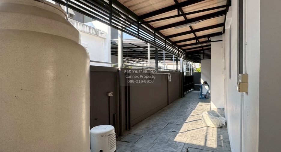 Haus zur Miete mit 4 Zimmer in Bang Phli, Samut Prakan