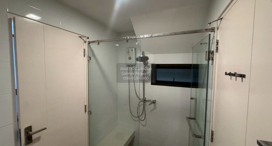 Haus zur Miete mit 4 Zimmer in Bang Phli, Samut Prakan