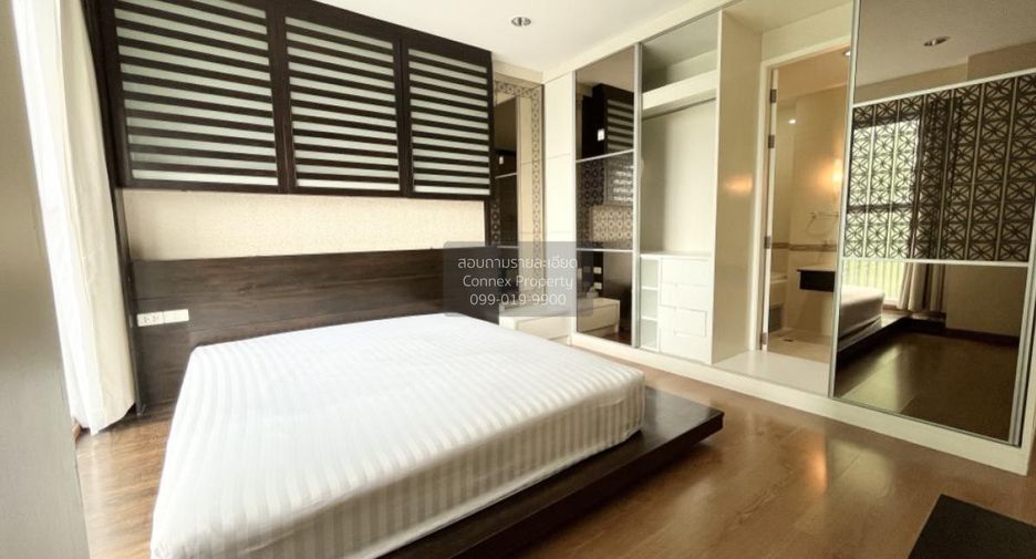 For rent 2 bedrooms condo in Pathum Wan, Bangkok