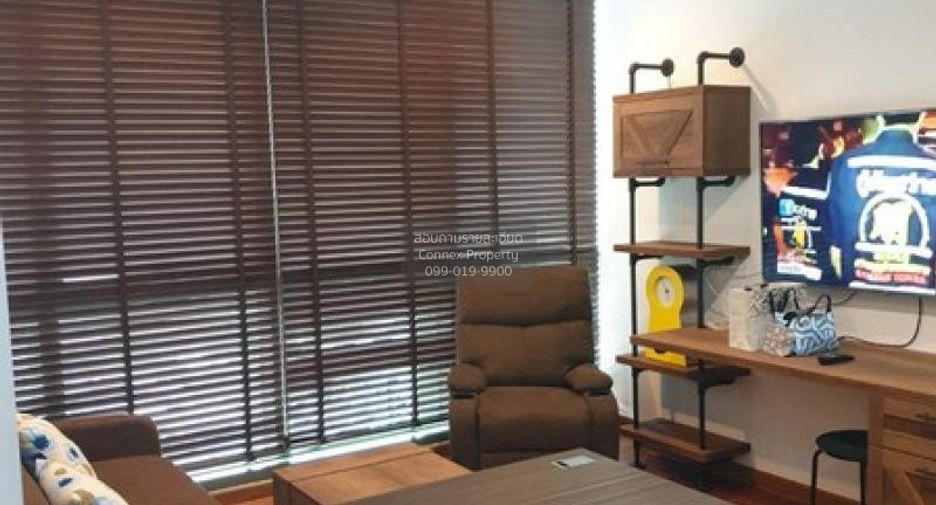 For rent 2 bedrooms condo in Pathum Wan, Bangkok