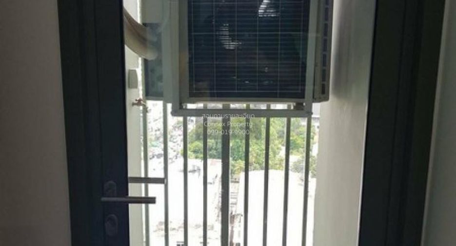 For rent 2 bedrooms condo in Pathum Wan, Bangkok