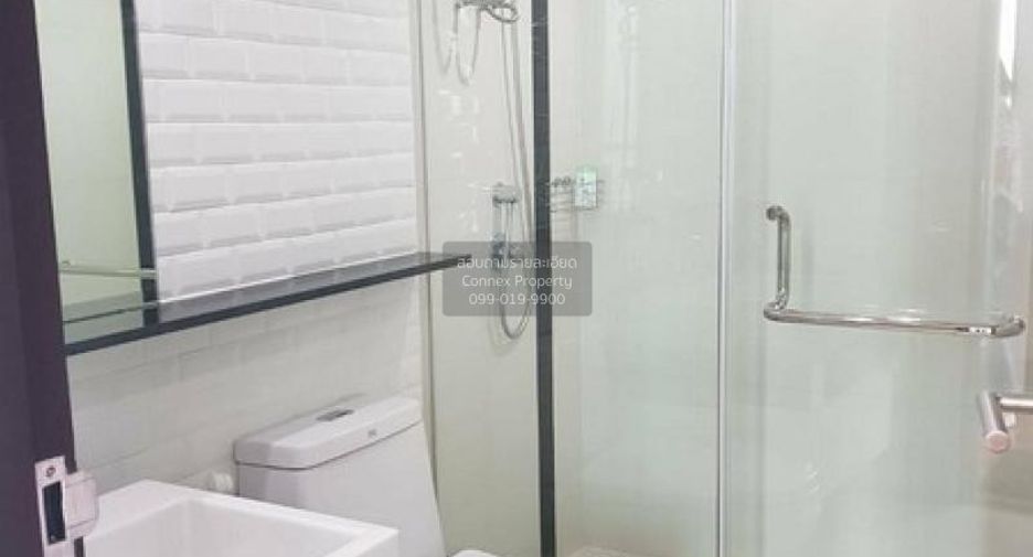 For rent 2 bedrooms condo in Pathum Wan, Bangkok
