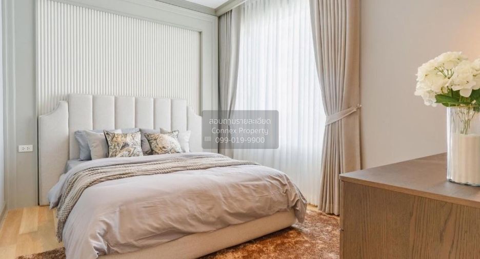 For rent 3 bedrooms condo in Khlong Toei, Bangkok