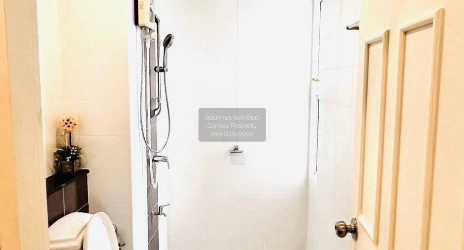 For rent 3 bedrooms townhouse in Prawet, Bangkok
