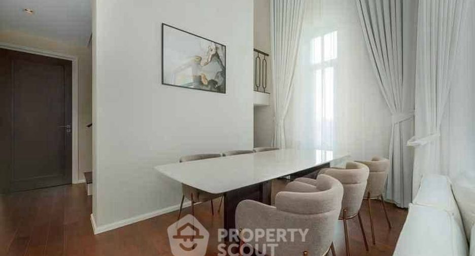 Condo en venta de 3 habitaciones en Khlong Toei, Bangkok
