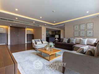 For rent 4 bedrooms condo in Sathon, Bangkok