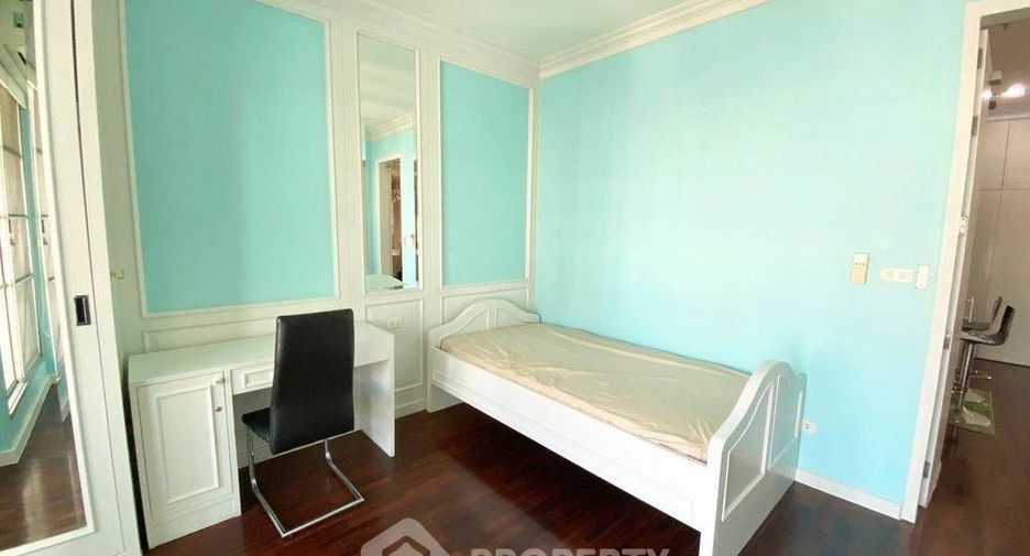 For rent 3 bedrooms condo in Ratchathewi, Bangkok