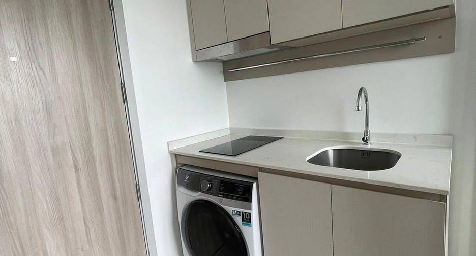 Condo en alquiler de 1 habitaciones en Sathon, Bangkok