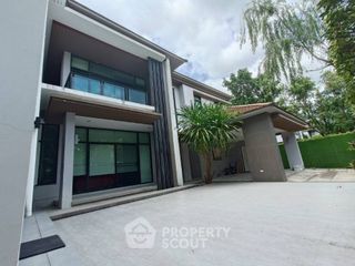 Haus zum Kauf mit 6 Zimmer in Thawi Watthana, Bangkok