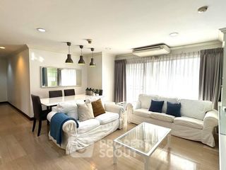 Condo en alquiler y en venta de 3 habitaciones en Watthana, Bangkok