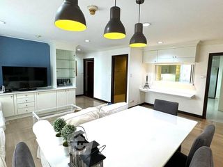 Condo en alquiler y en venta de 3 habitaciones en Watthana, Bangkok