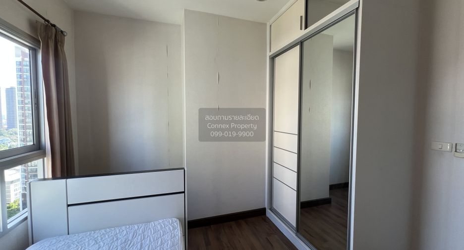 For rent 2 bedrooms condo in Khlong San, Bangkok