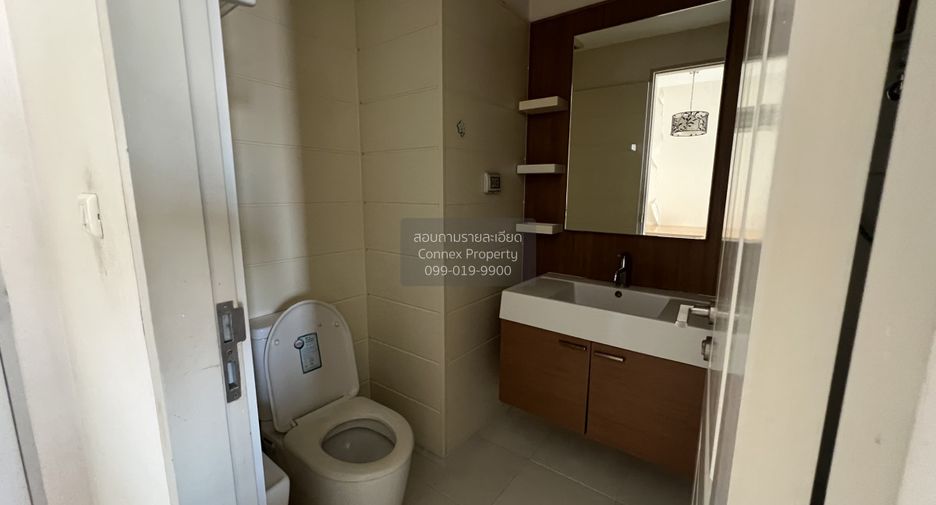 For rent 2 bedrooms condo in Khlong San, Bangkok
