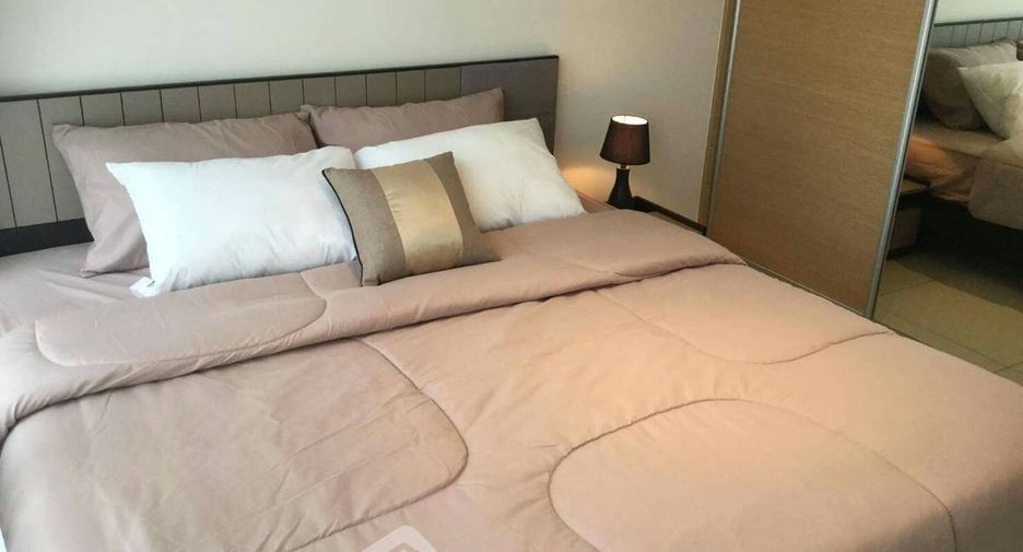 For sale 2 bedrooms condo in Khlong Toei, Bangkok