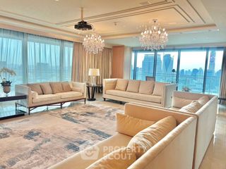 For sale 3 bedrooms condo in Pathum Wan, Bangkok