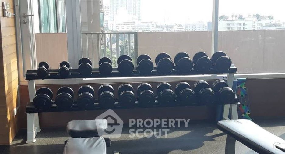 For sale 1 bed condo in Watthana, Bangkok